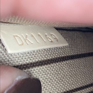 Neverfull MM (POUCH & STRAP ONLY)